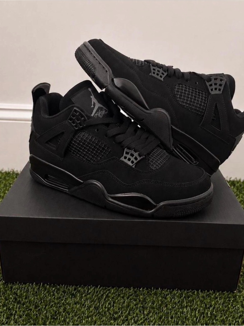 Men's Black Retro Basketball Sneakers - Jumpman Style